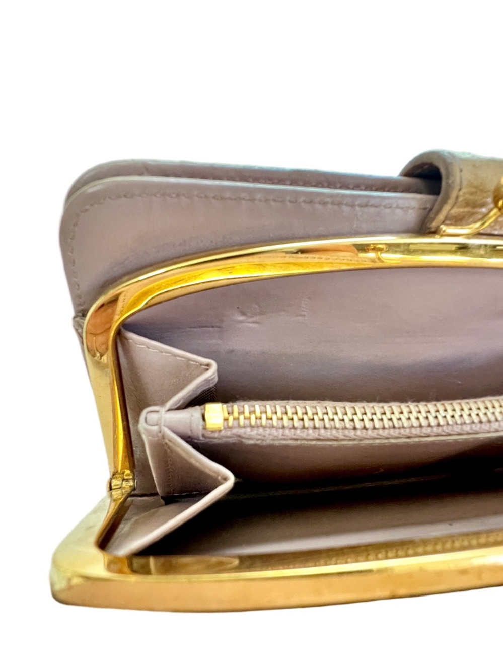 Miu Miu Croc-Embossed
Kisslock Wallet - Picture 10 of 15